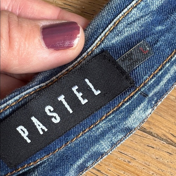 Pastel shirt with a leopard zebra print on mesh, denim accents rhinestone - Picture 7 of 10